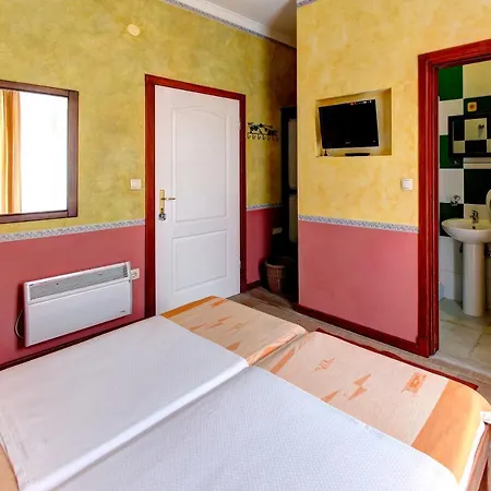 Botticelli Pensionat 3*
