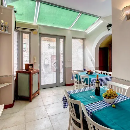 Guest house Botticelli 3*